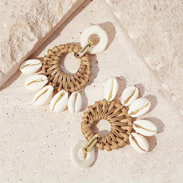 Bohemian Fashion Straw Weave Rattan Shell Drop Summer Beach Vacation Earrings