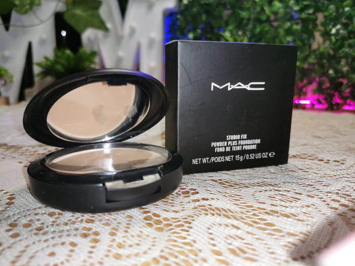 Mac studio fix powder+foundation