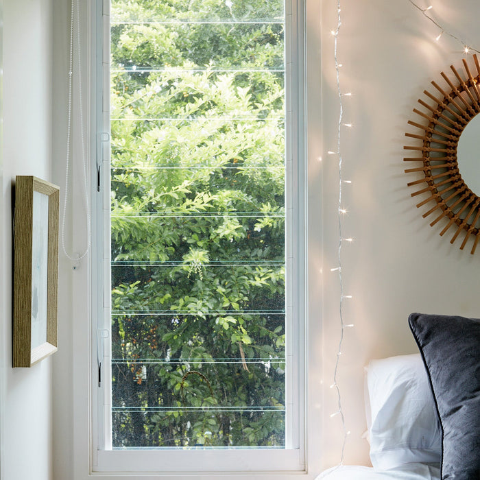 SLF-100-YWC_warm-white-LED-fairy-light-serenity-bedroom_P3.jpg