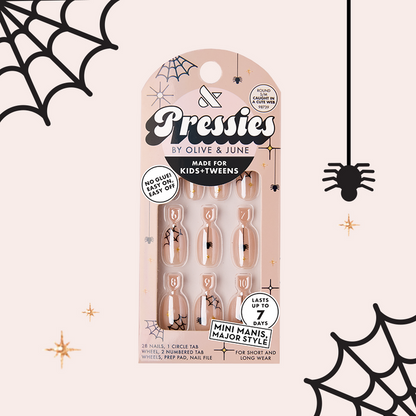 Caught in a Cute Web - Pressies | Short Medium | Round
