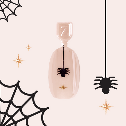 Caught in a Cute Web - Pressies | Short Medium | Round
