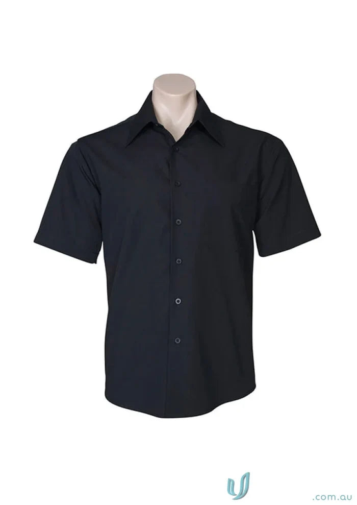 Black Chelsea SS Shirt made from poplin blend tee with metro short sleeve and tapered fit