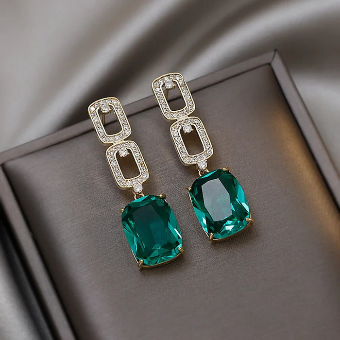 Exquisite Fashion Green Gem Long Pendant Dangle Earrings Women Charm Jewelry