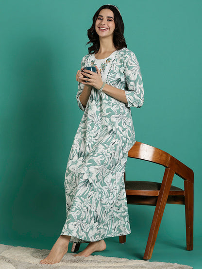 Green embroidered pure cotton nighty with 3/4 sleeves
