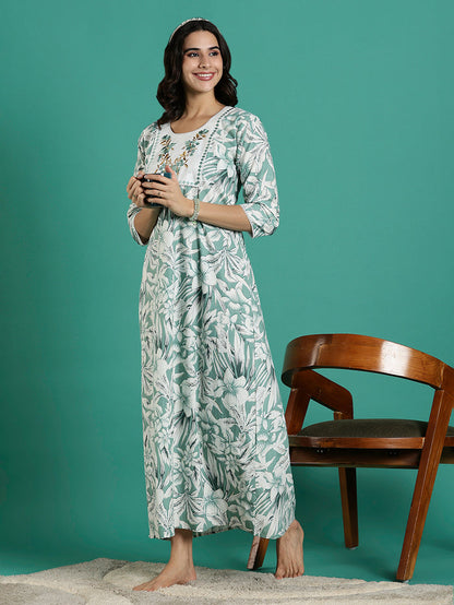 Green embroidered pure cotton nighty with 3/4 sleeves