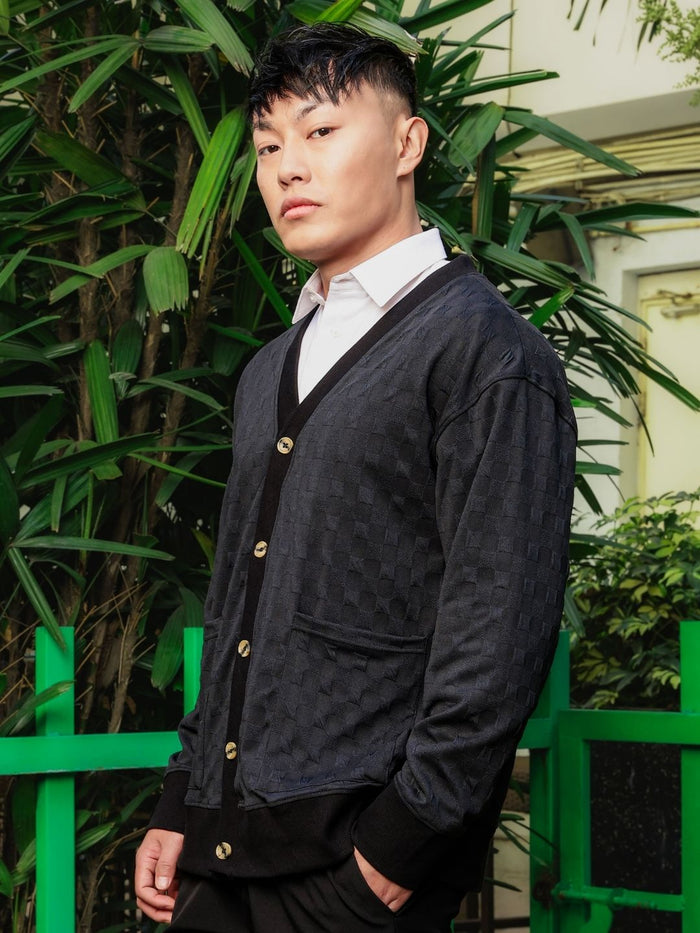 House Of Koala Black Textured & Self Design V-Neck Knitted Cardigan