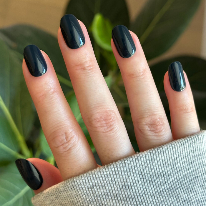 I'm Just Looking - Tab Press On | Short | Round short round deep teal press-on nails with glossy finish for an easy mani