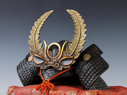 Japanese Old Vintage Samurai Helmet -TOKUGAWA IEYASU- Rare