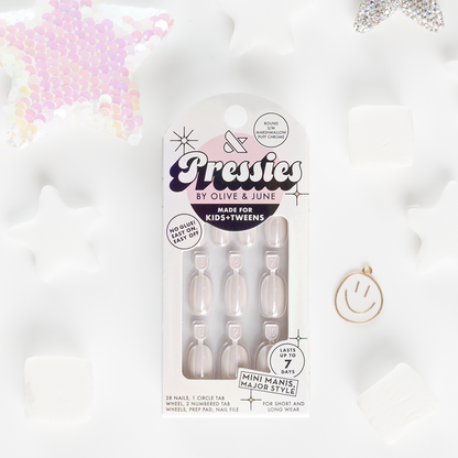 Marshmallow Puff Chrome - Pressies | Short Medium | Round showing white chrome effect press-on false nails for kids mani