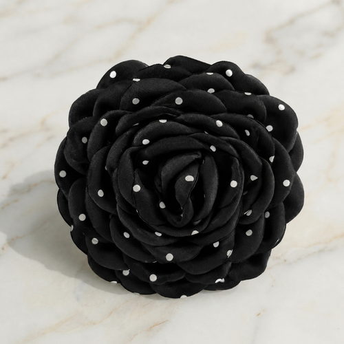 NAMISO - Hana Rose - hårklemme - Black w. white dots (12 cm)