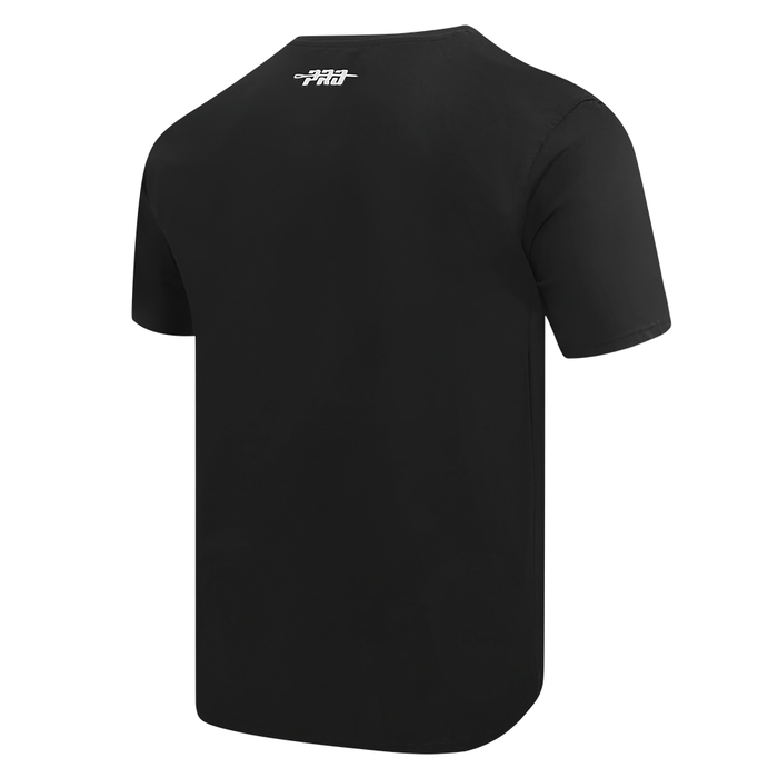 San Francisco Giants black men's short sleeve souvenir T-shirt showcasing team graphics