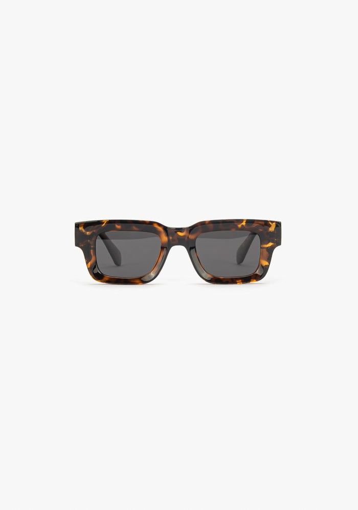 Elegant PURE Monclair Tortoise Sunglasses with classic tortoiseshell frames and stylish design