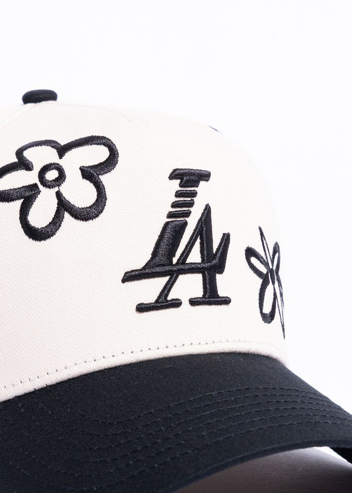 Reference "Paradise LA Drawn Flowers" Snapback Hat - Cream/Black (REF881)