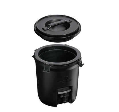 Stanley Fast Flow Water Jugs - 2 Gal (7.5L)