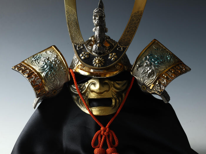 Vintage Japanese Samurai Kabuto Helmet -Sea Wave Guard- Middle Size