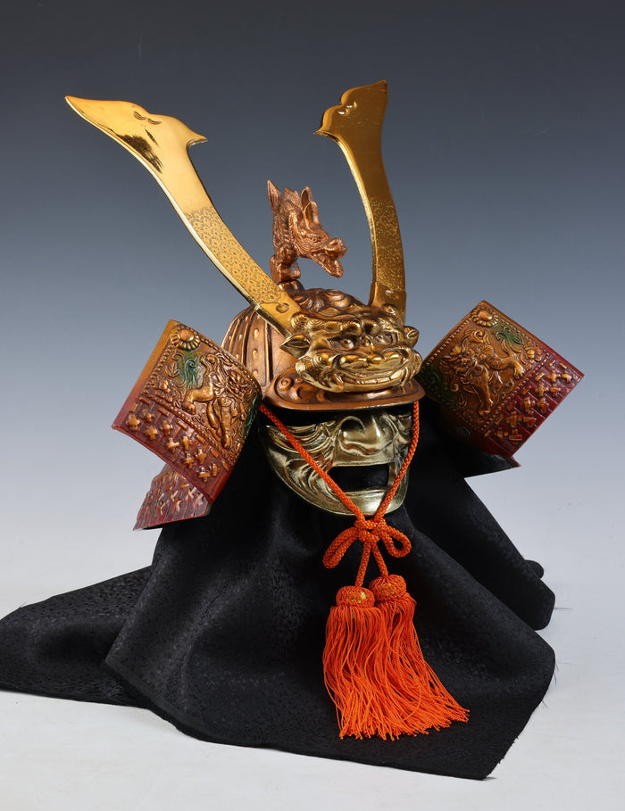 Vintage Japanese Samurai Kabuto Helmet  Minamoto no Yoritomo Style Display Armor